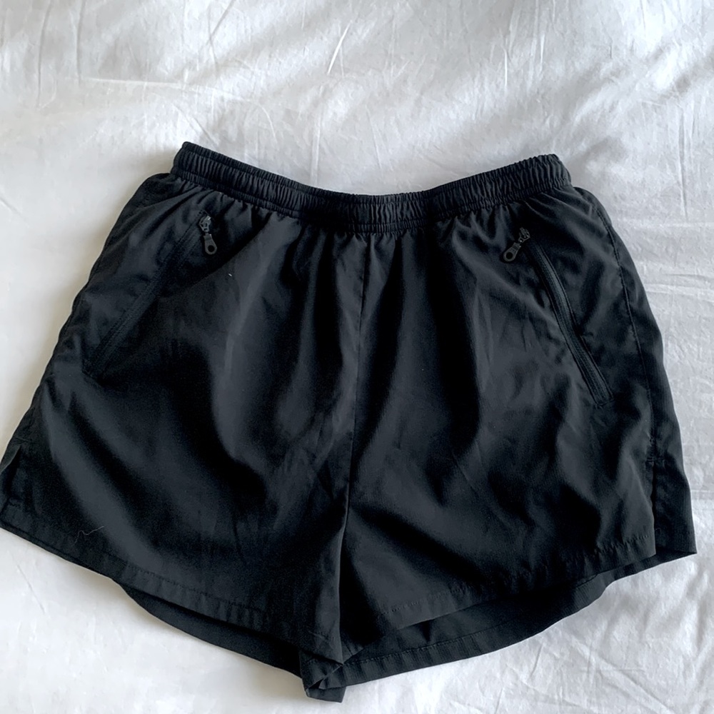 Girlfriend collective gazelle shorts